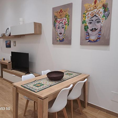 סירקוזה Appartamento Aretusa Di G&G מראה חיצוני תמונה